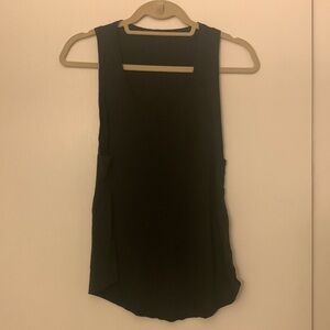Lululemon black tank